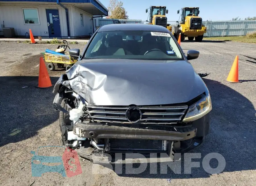 3VW2B7AJ5HM317054 Photo# 5