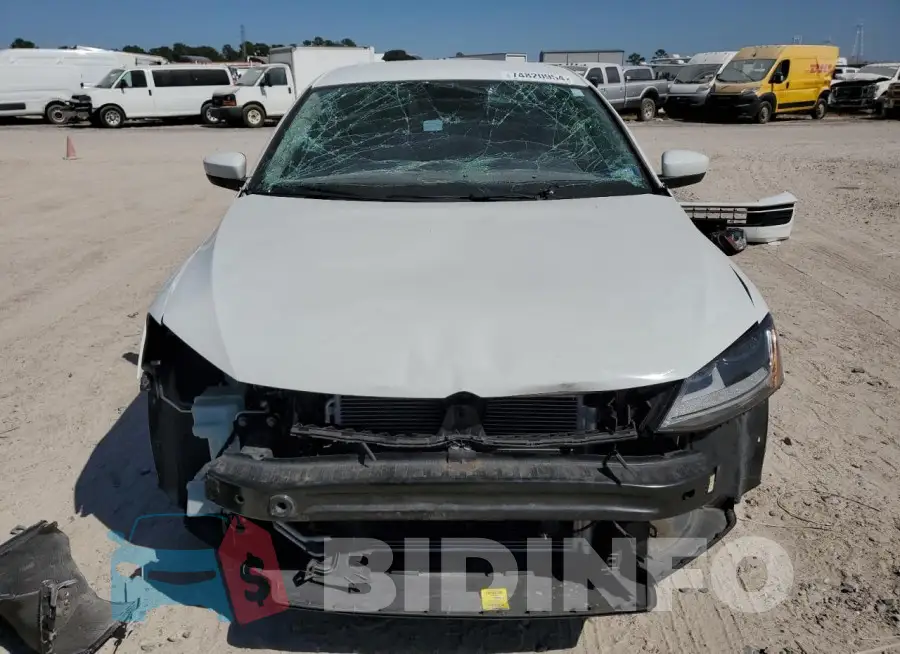 3VW2B7AJXHM406389 Photo# 5
