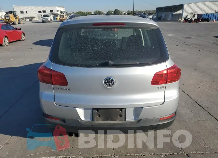 WVGAV7AX2GW580932 Photo# 6