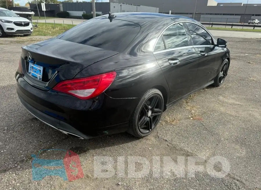 WDDSJ4GB5JN590615 Photo# 4
