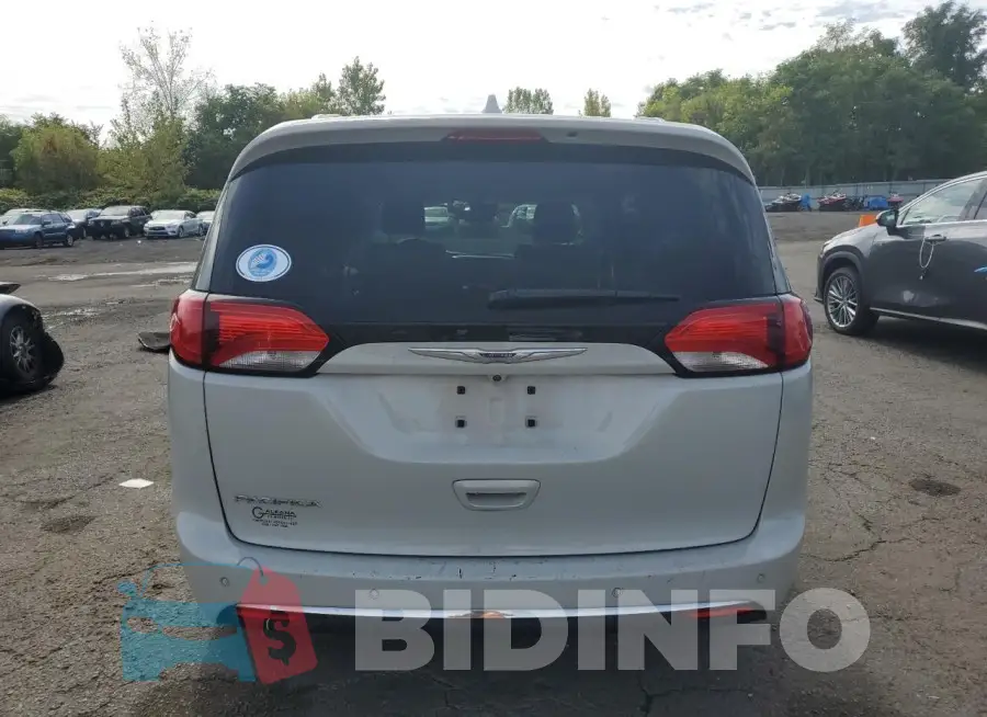 2C4RC1BG0LR122012 Photo# 6