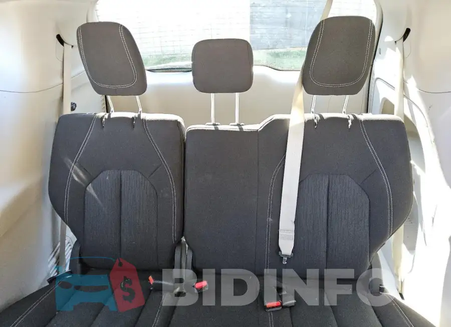 2C4RC1CGXPR534121 Photo# 10