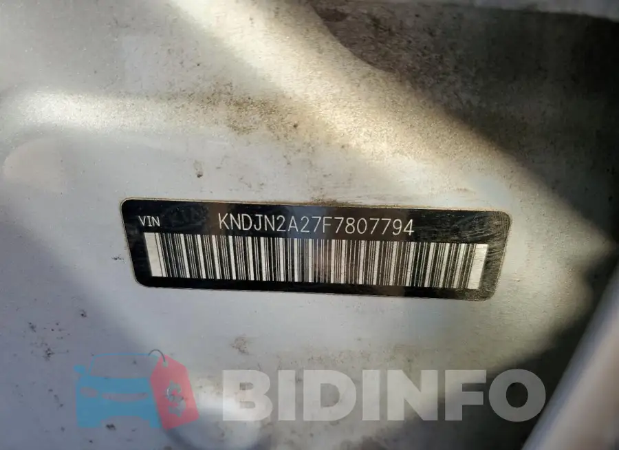 KNDJN2A27F7807794 Photo# 12