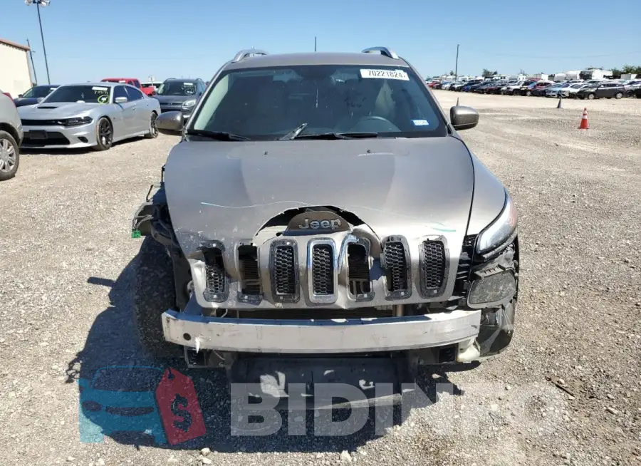 1C4PJLCB8JD574396 Photo# 5
