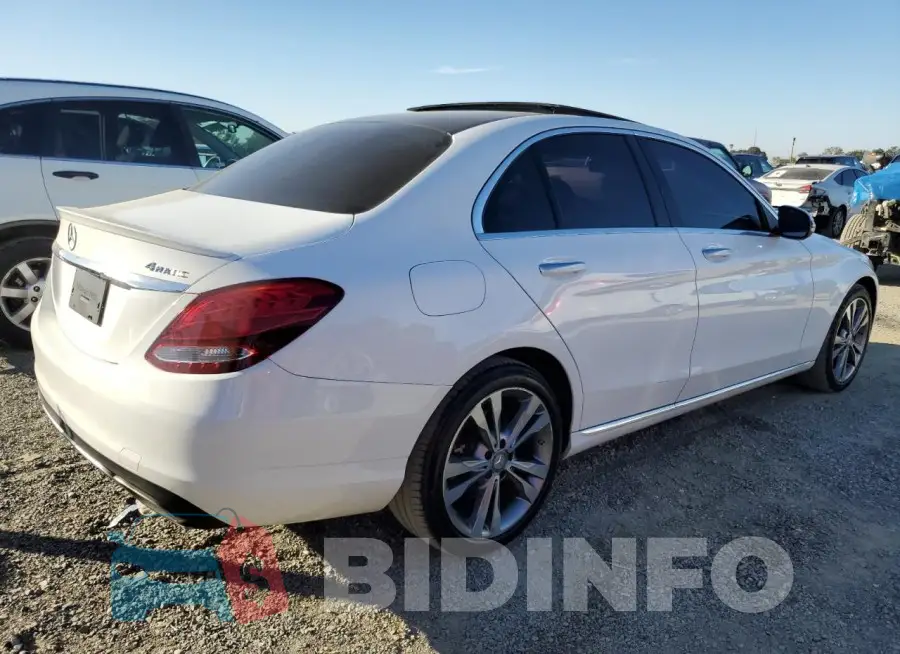 55SWF4KB8GU117947 Photo# 3