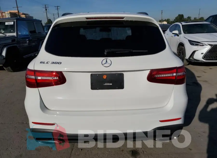 WDC0G4JB8KV127033 Photo# 6