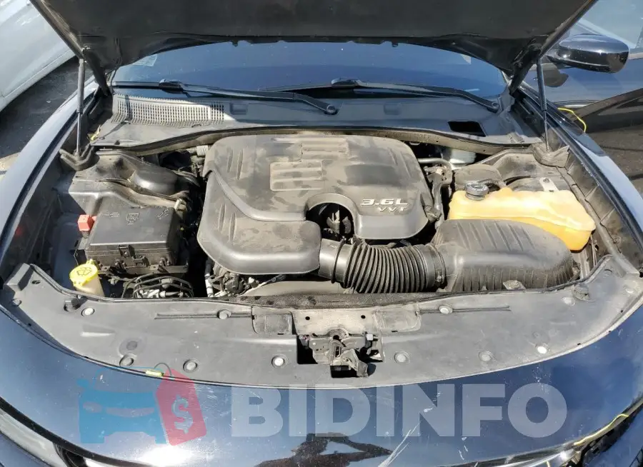 2C3CDXBG8FH752817 Photo# 11