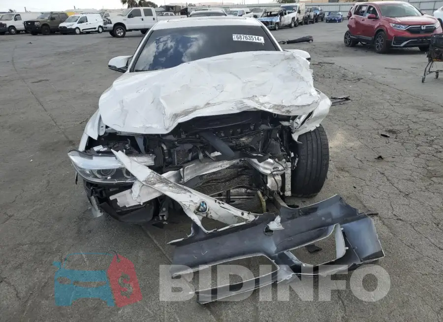 WBS3R9C53FK334270 Photo# 5