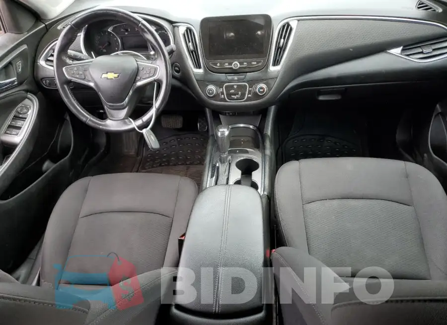 1G1ZD5ST1JF101118 Photo# 8