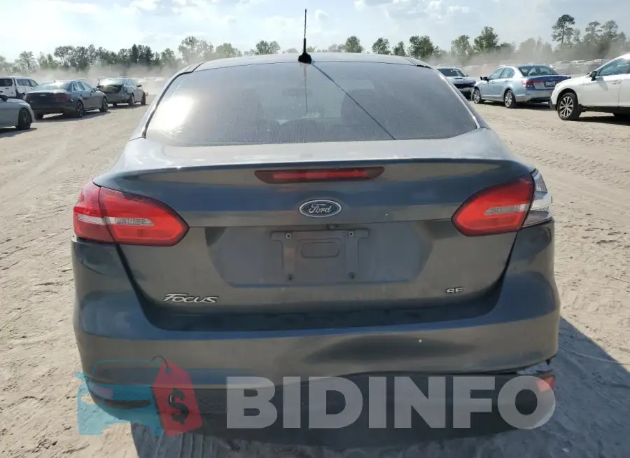 1FADP3F28JL277413 Photo# 6