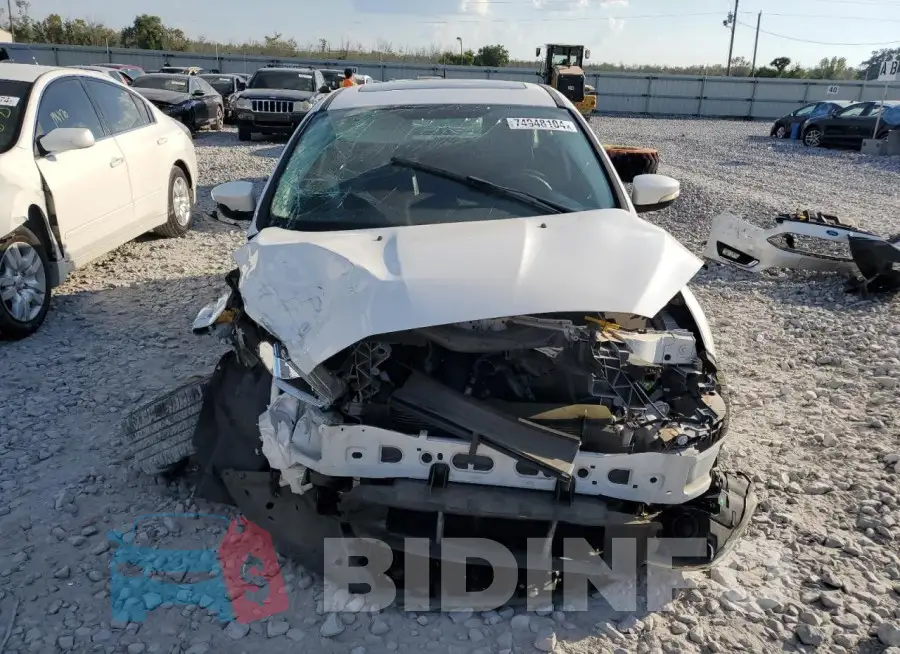 1FADP3N20GL249275 Photo# 5