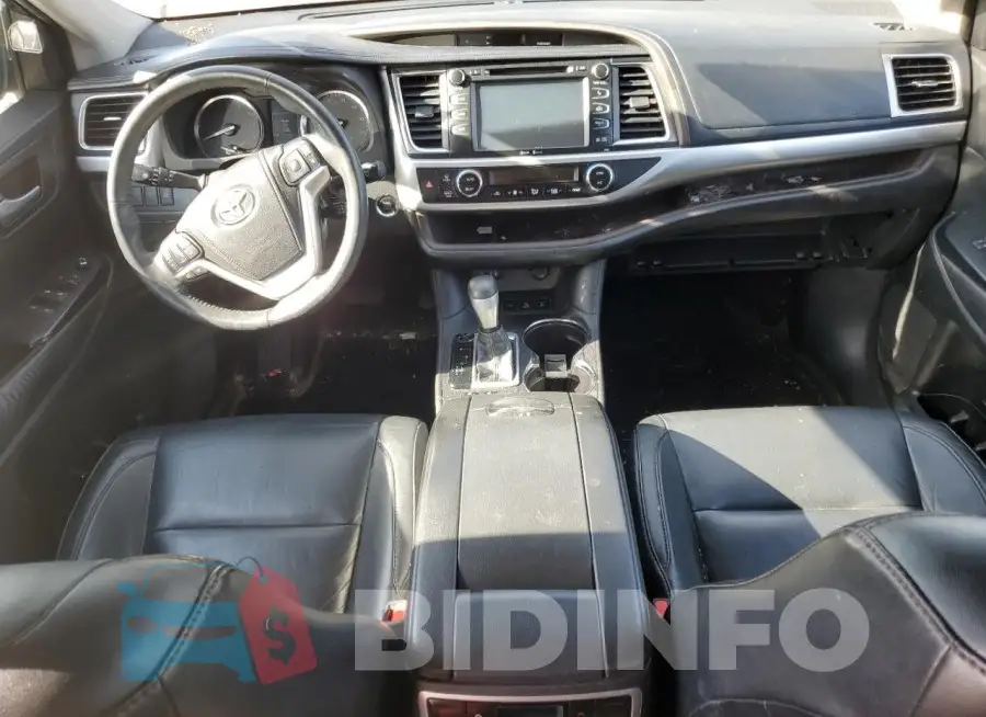 5TDJKRFH2FS131114 Photo# 8