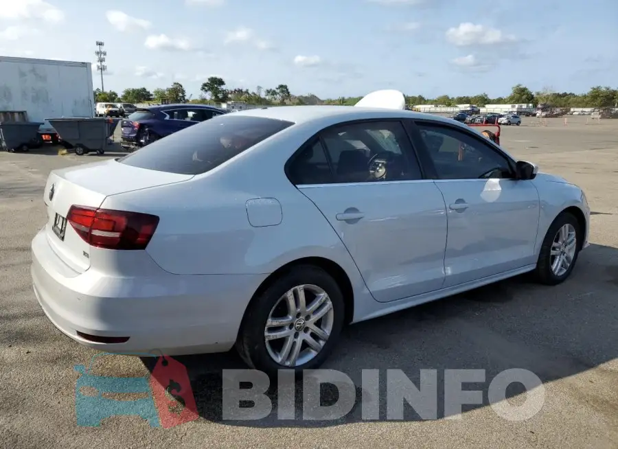 3VW2B7AJ7HM324488 Photo# 3