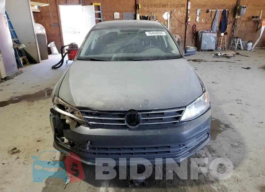 3VW3A7AJ4FM420213 Photo# 5