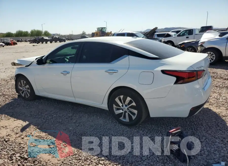 1N4BL4BV2LC215890 Photo# 2