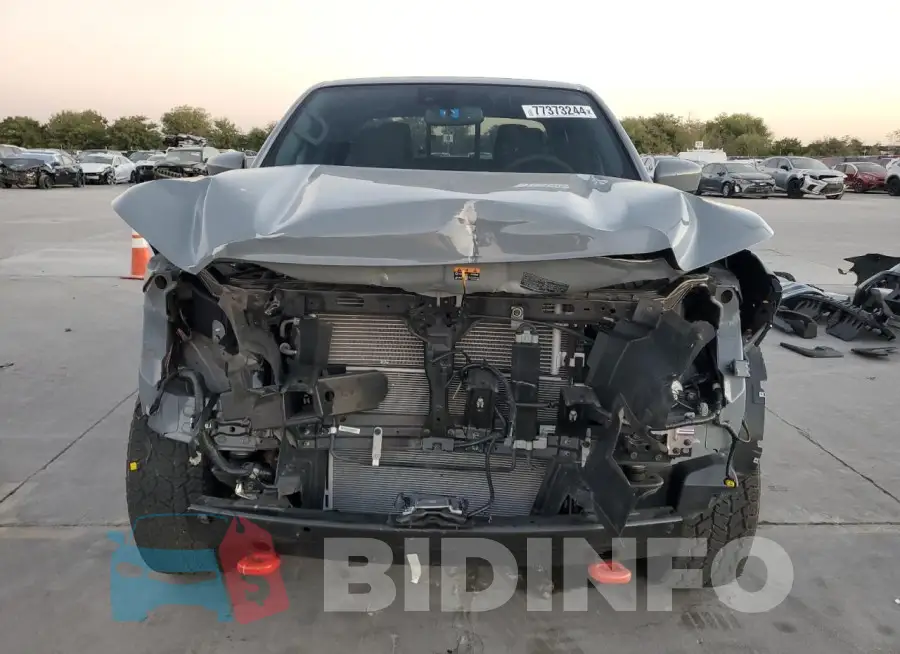 1N6ED1EK7NN695174 Photo# 5