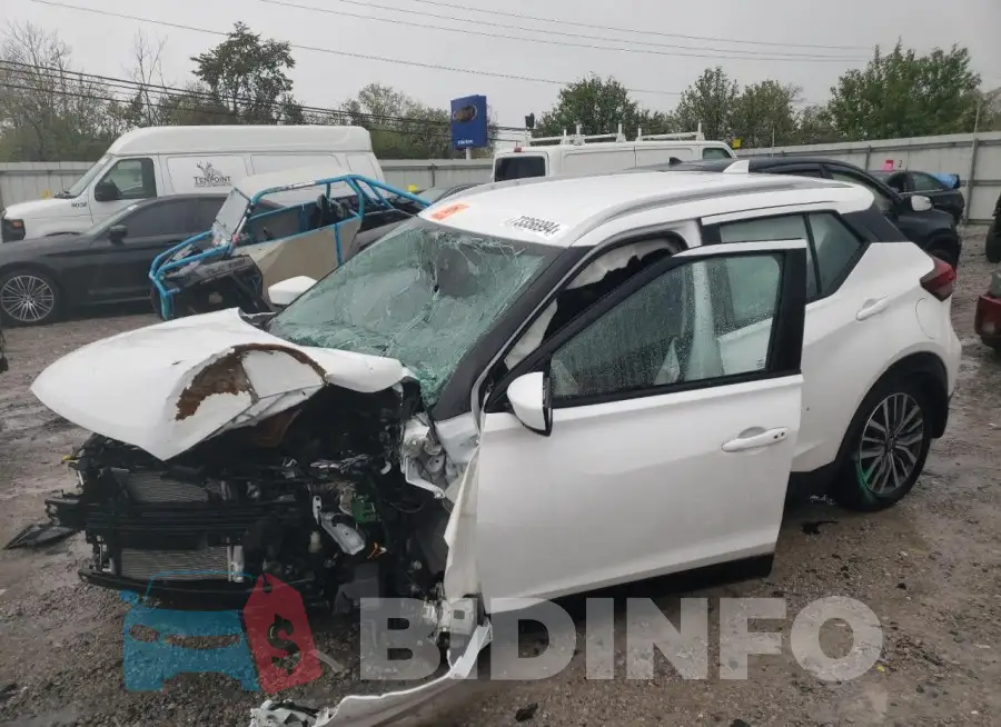 3N1CP5CV2RL482048 Photo# 1