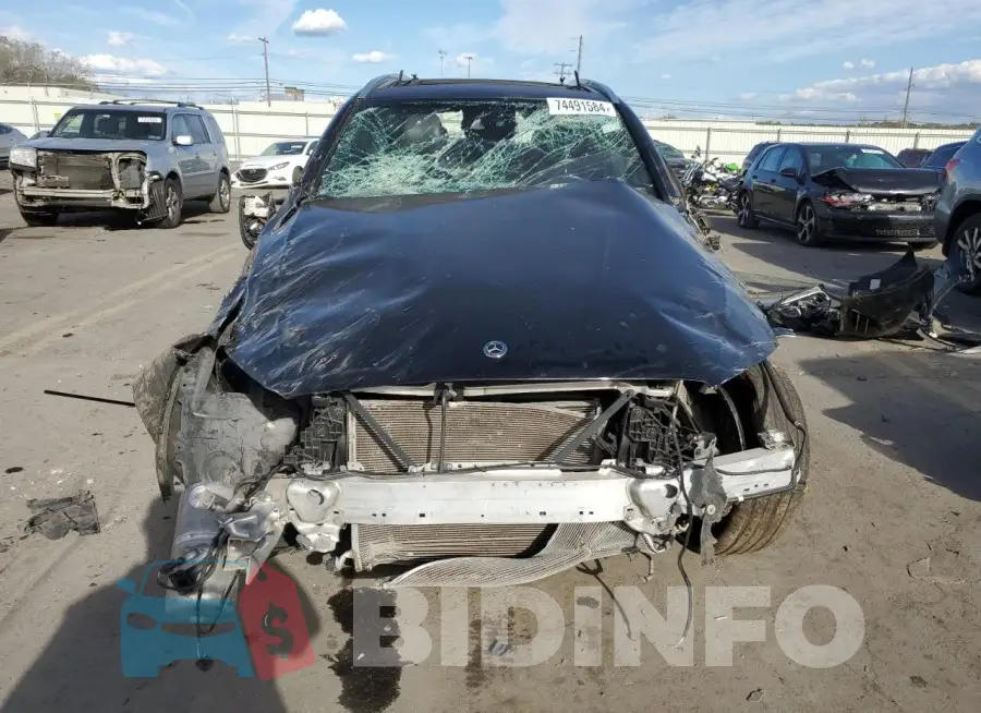 WDC0G6EB7JF379127 Photo# 5