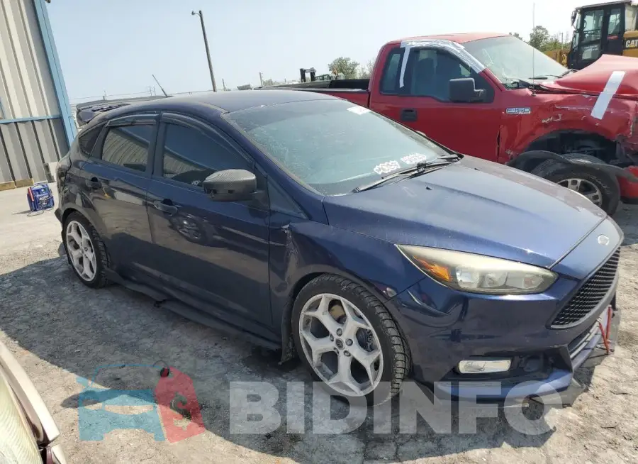 1FADP3L9XGL377216 Photo# 4