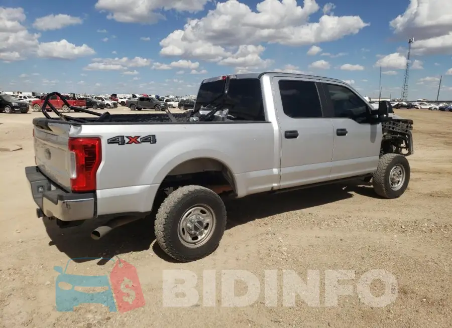 1FT7W2B69JEB65575 Photo# 3
