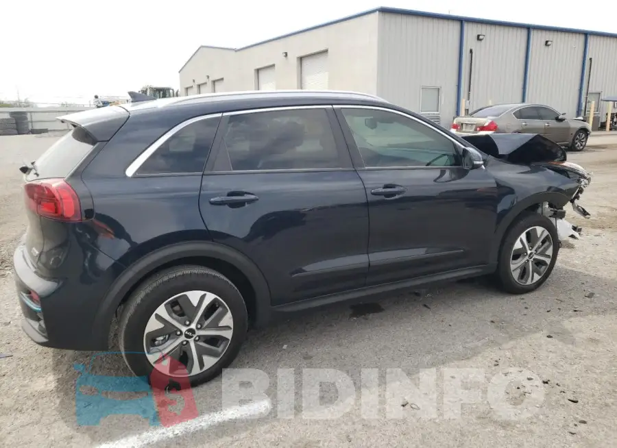 KNDCE3LG9N5145637 Photo# 3