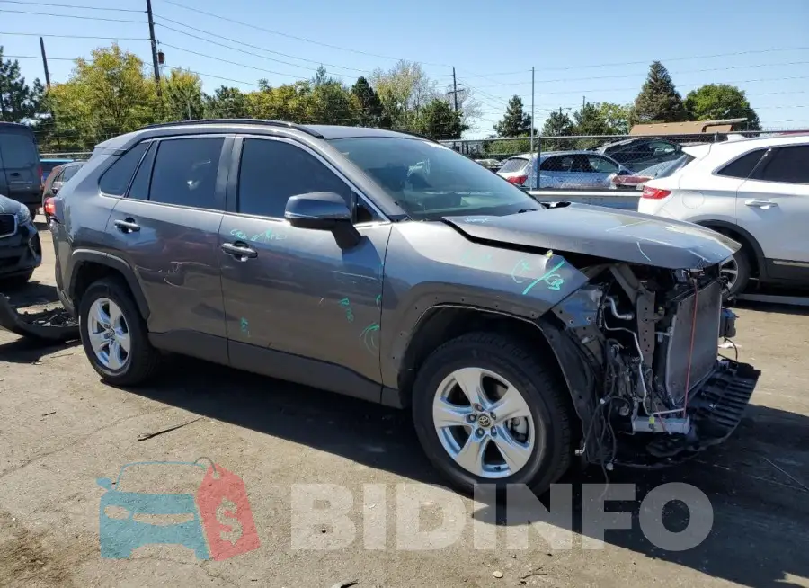 2T3P1RFV8MC224106 Photo# 4