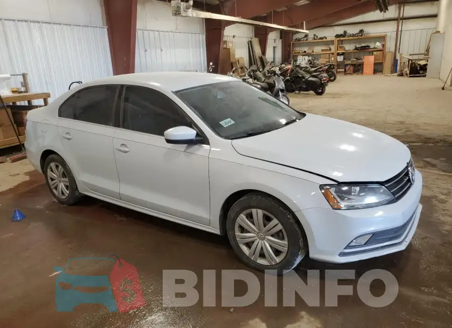 3VW167AJ4HM278425 Photo# 4
