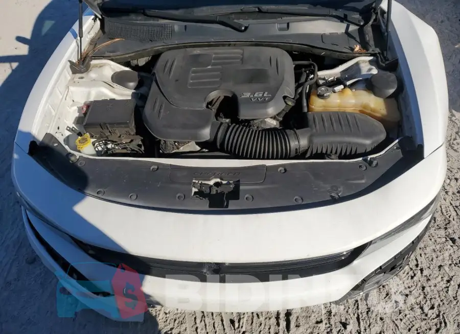 2C3CDXHG6JH129034 Photo# 11