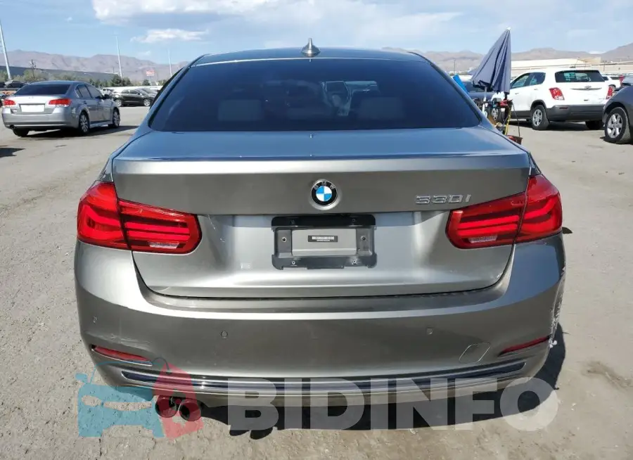 WBA8B9C57HK676239 Photo# 6