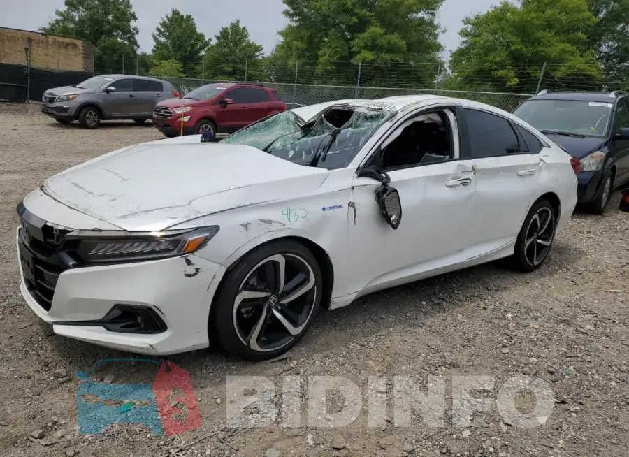 1HGCV3F21NA043872 Photo# 1