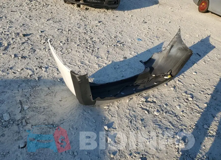 JA4AD2A33KZ006378 Photo# 13