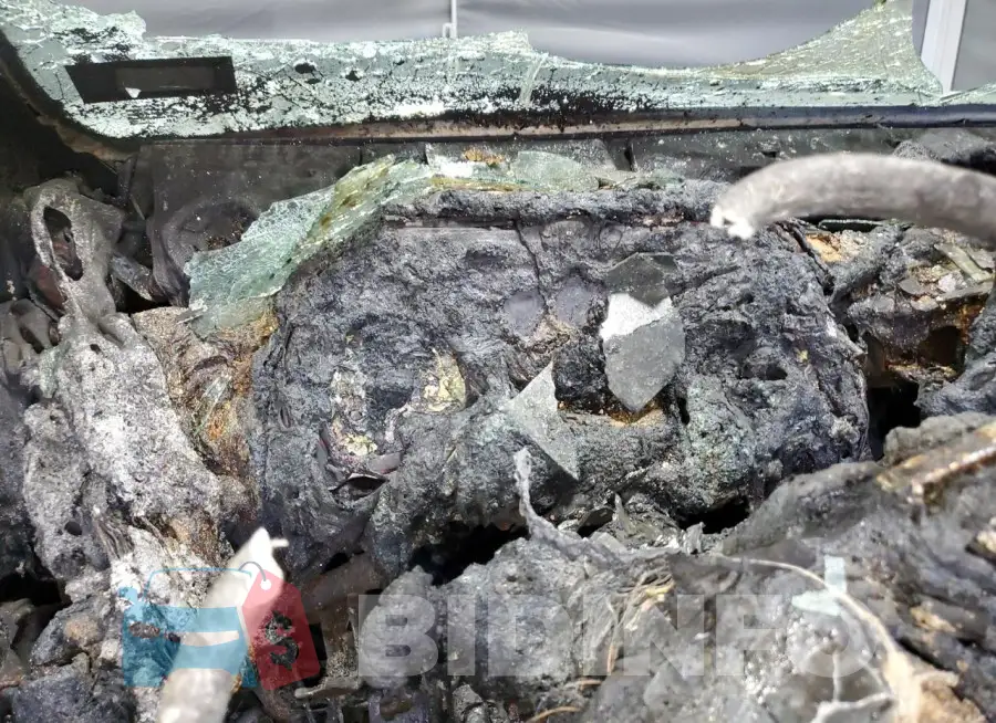 4T1K61AKXRU888531 Photo# 9