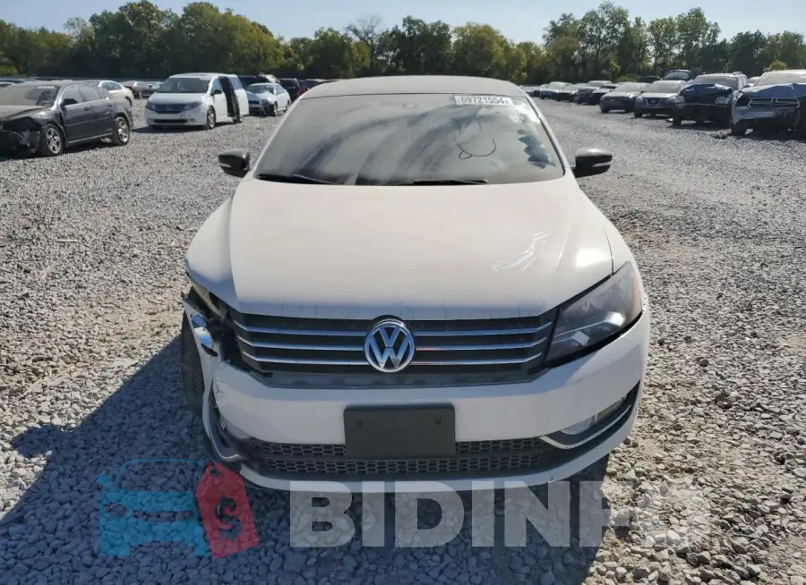 1VWBS7A31FC055260 Photo# 5