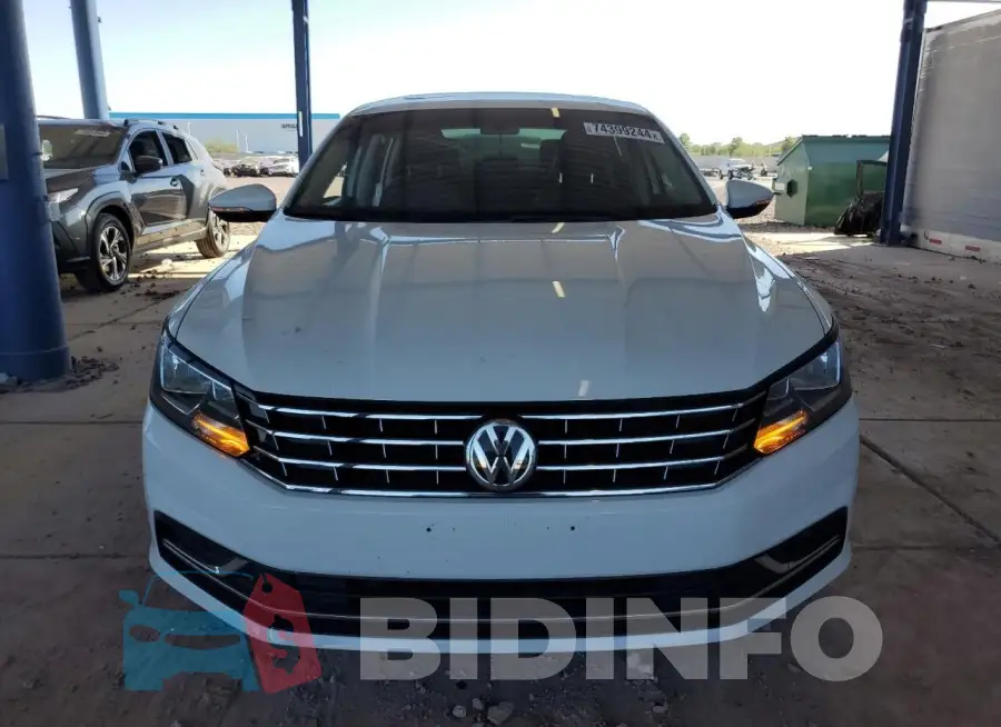 1VWLA7A33KC000715 Photo# 5