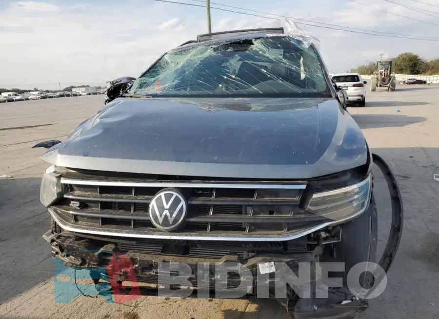3VVCB7AX8RM048417 Photo# 5