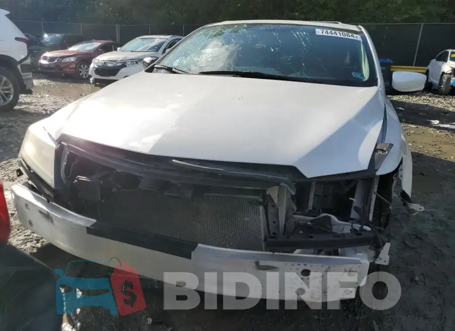 19UDE2F72GA022185 Photo# 5
