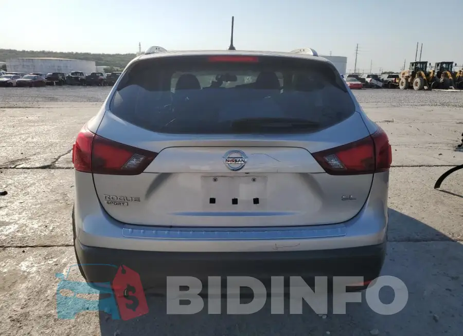 JN1BJ1CPXHW033667 Photo# 6