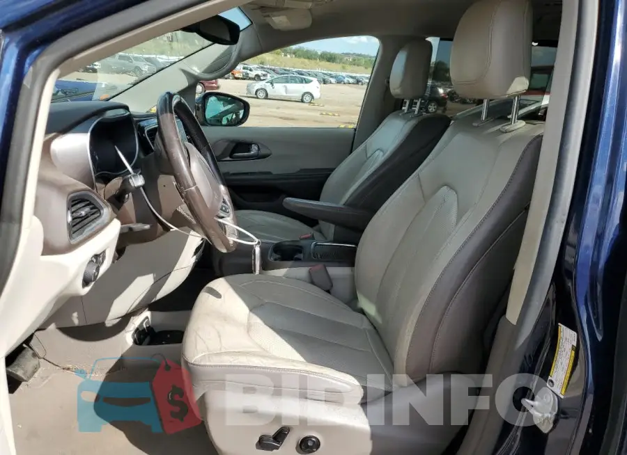 2C4RC1EGXJR121619 Photo# 7