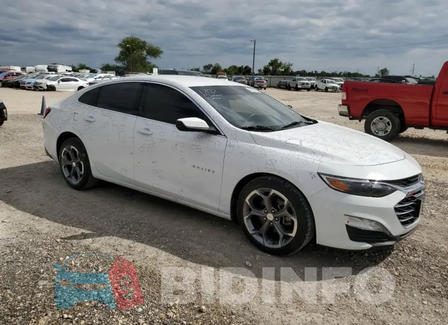 1G1ZD5ST9MF004981 Photo# 4