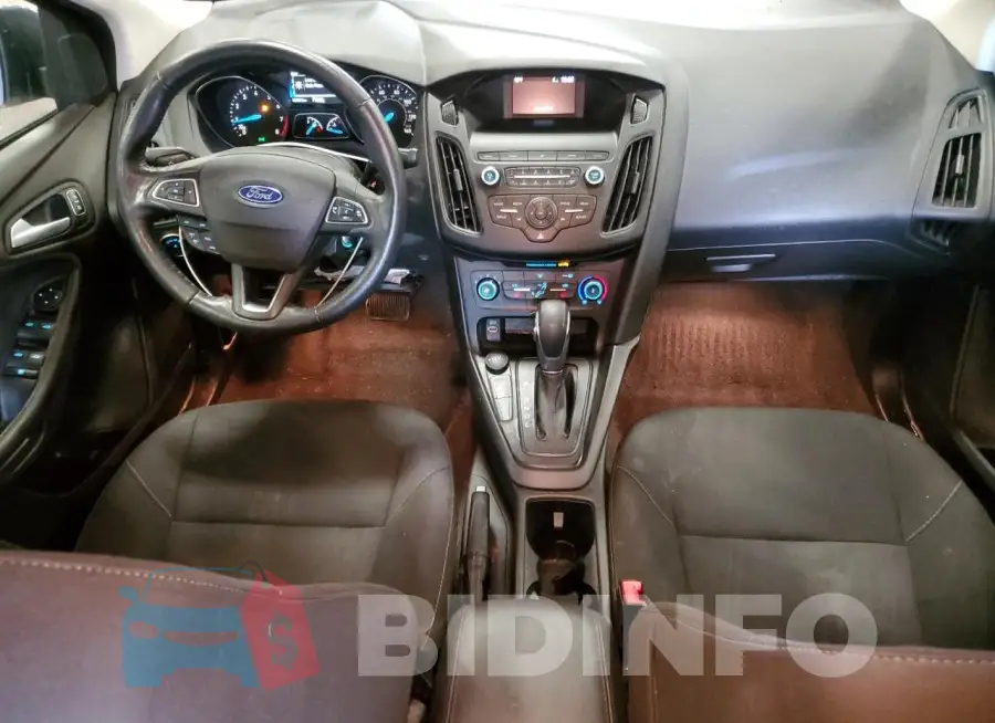 1FADP3F23JL268621 Photo# 8