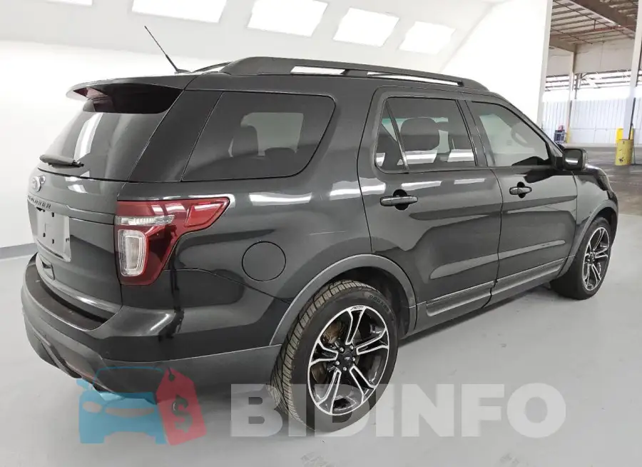 1FM5K8GT5FGA55263 Photo# 3