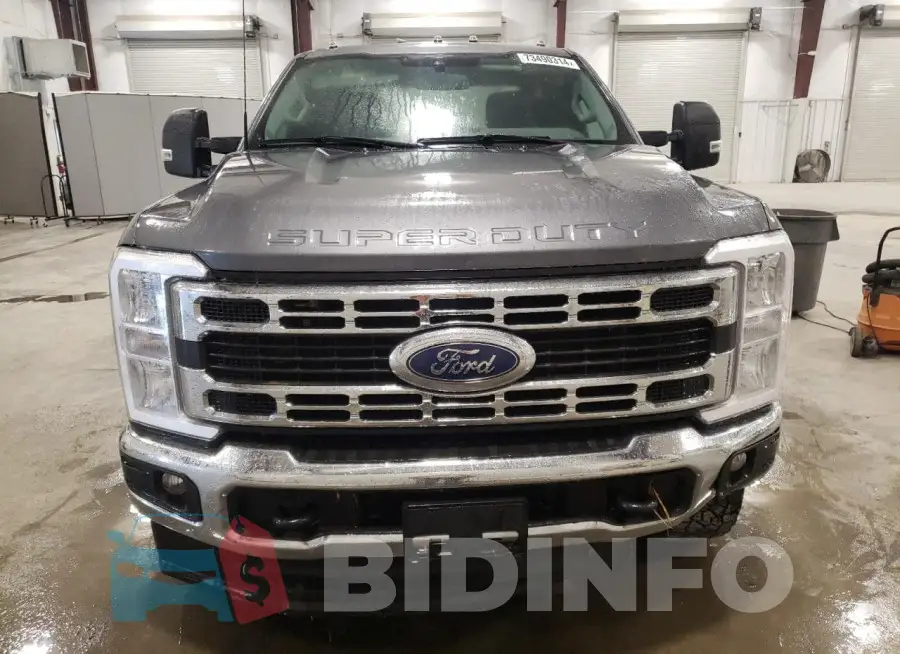 1FT7X2BN2PED41332 Photo# 5