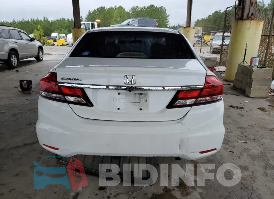 19XFB2F77FE024817 Photo# 6
