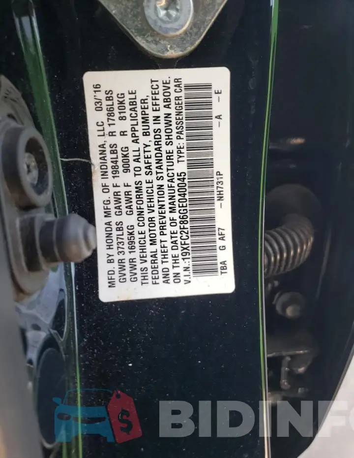 19XFC2F86GE040045 Photo# 12