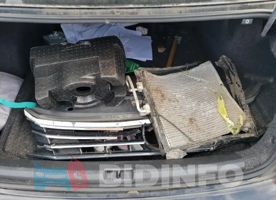 1VWBT7A38GC059014 Photo# 12