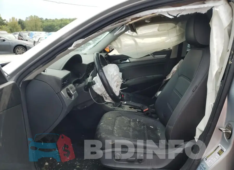 1VWSA7A32LC015350 Photo# 7