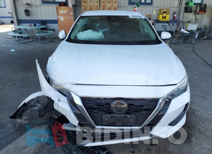 3N1AB8CV5NY268482 Photo# 5
