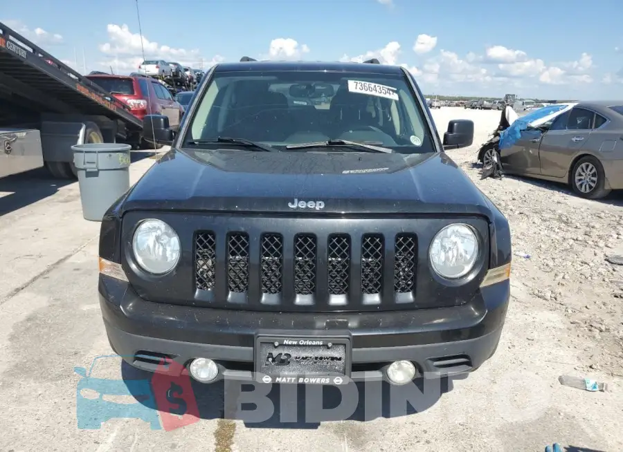 1C4NJPBBXGD590186 Photo# 5