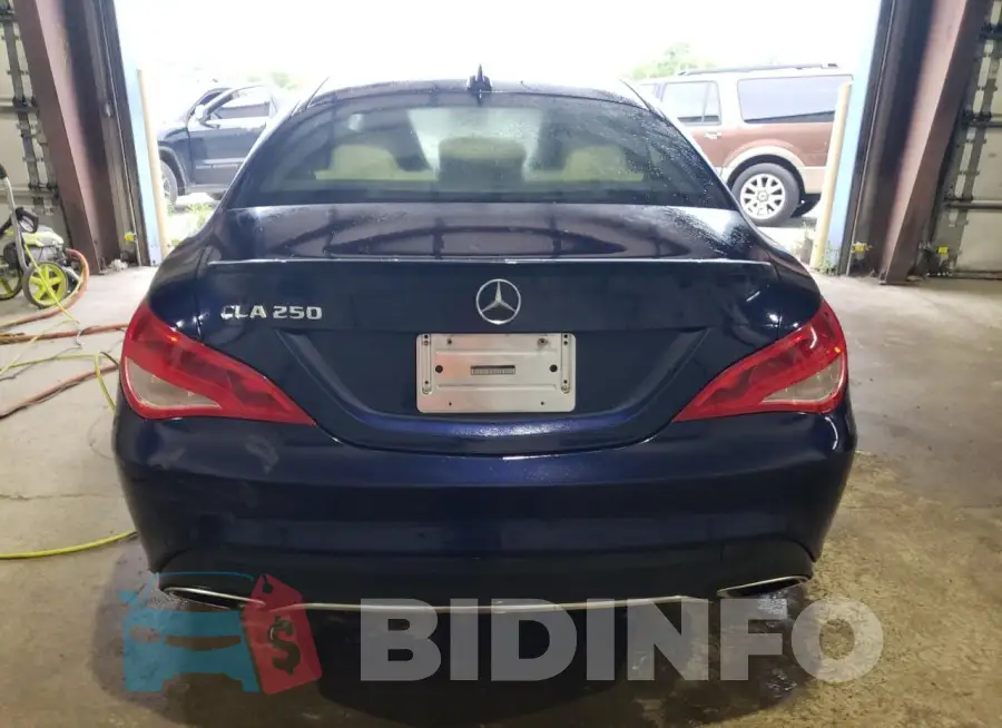 WDDSJ4EB3JN631858 Photo# 6
