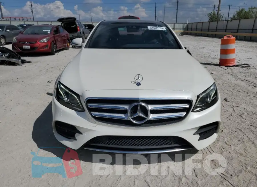 WDDZF4JB2KA525237 Photo# 5